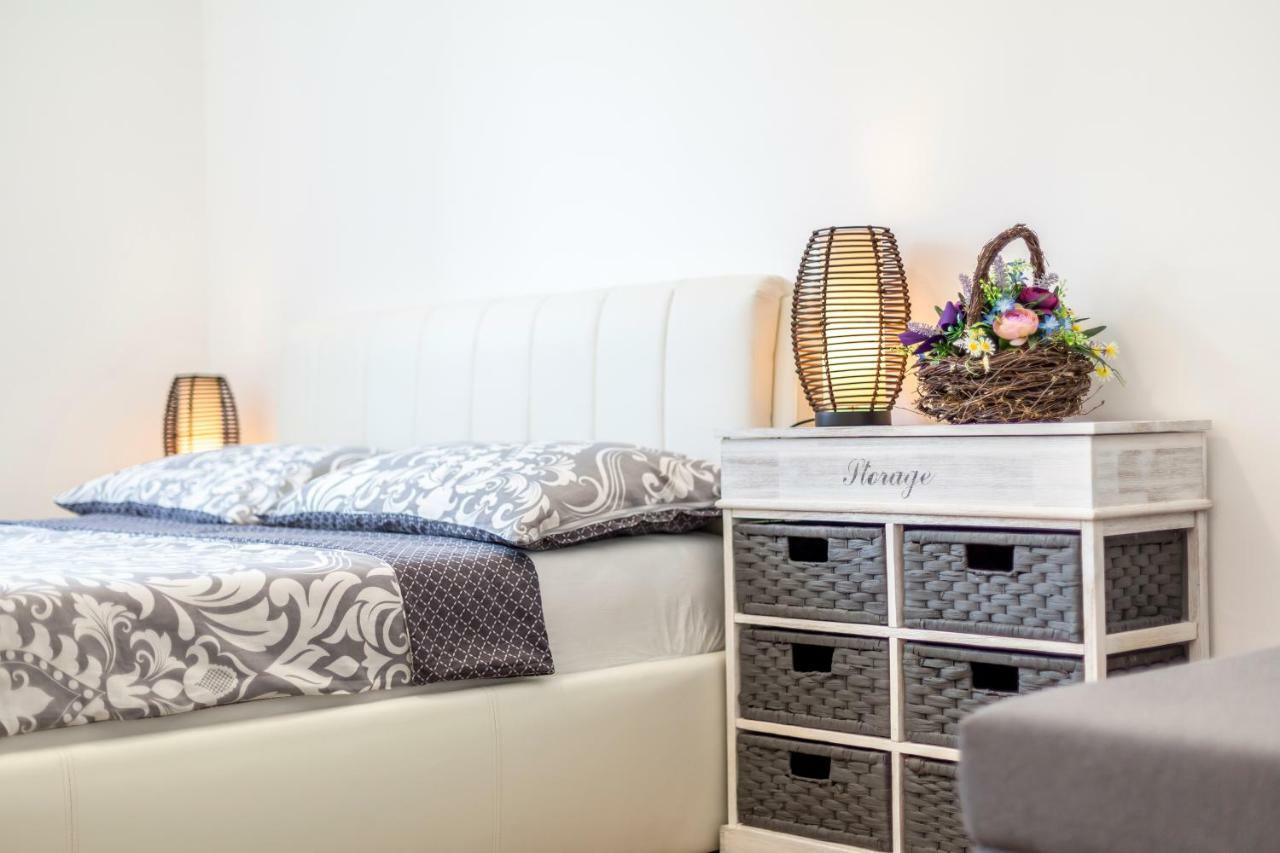 Apartment Luka Split Bagian luar foto