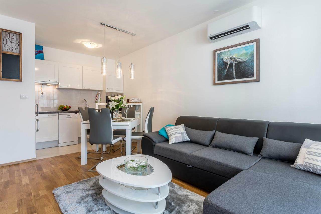 Apartment Luka Split Bagian luar foto