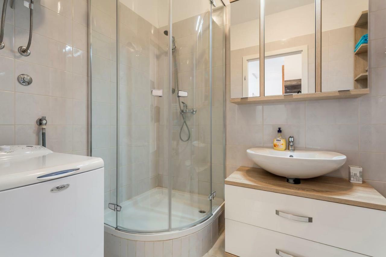 Apartment Luka Split Bagian luar foto