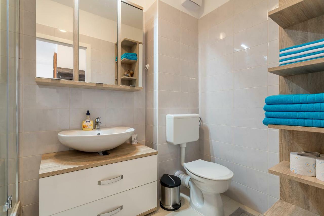 Apartment Luka Split Bagian luar foto